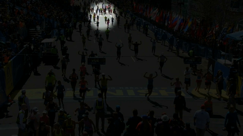 Illustration for article titled Marathon Runners Carrying Competitor Across Finish Line? Didn't Happen.
